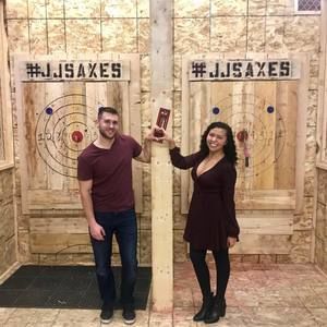 Meet your Posher, Akela